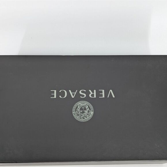 Versace Designer Black Patterned Women's Loafers - Picture 6 of 6